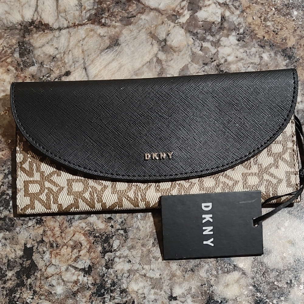 DKNY Black and Tan Women's Wallet